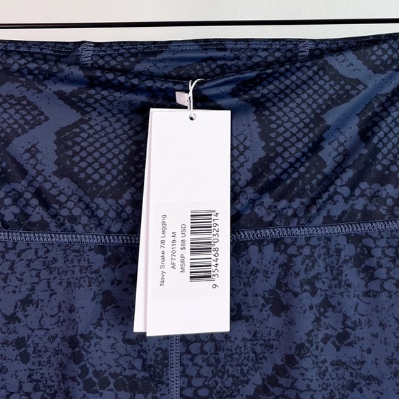 NWT All Fenix Navy 7/8 Snakeskin High Waisted Leggings - Picture 4 of 6